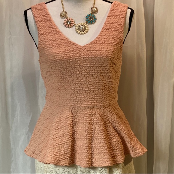 Forever 21 Peplum Textured Zip Back Top - Sz M - Picture 6 of 8